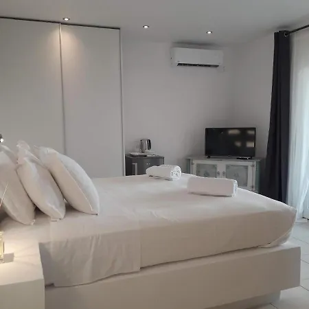 Pelagini * Melissaki